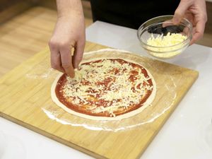 Supporting image for story: Pizza and quiche among items that became more expensive last month