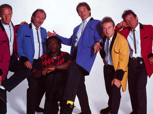 Supporting image for story: Review: Showaddywaddy, Wulfrun Hall
