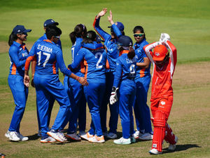 Supporting image for story: England defeated by India in Commonwealth Games semi-final 