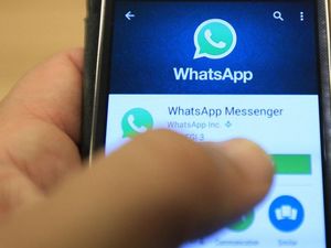 Supporting image for story: WhatsApp is reportedly working on in-app payments