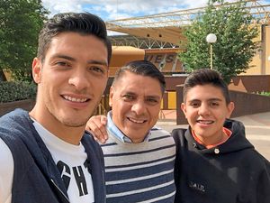 Supporting image for story: Wolves style suits me fine, says Raul Jimenez