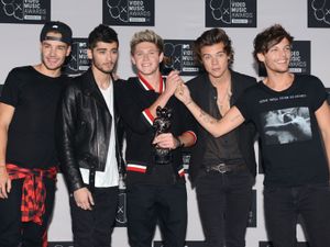 Supporting image for story: Louis Tomlinson hints at One Direction reunion during chat with Lorraine Kelly