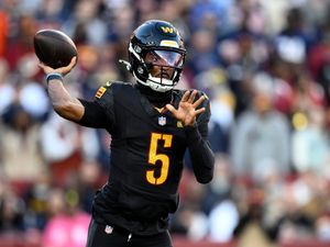 Supporting image for story: Jayden Daniels’ Hail Mary play lifts Washington Commanders over Chicago Bears