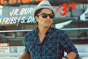 Supporting image for story: Bruno Mars plays Birmingham O2 Academy