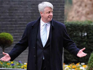 Supporting image for story: Dodo in dinosaur drama – latest