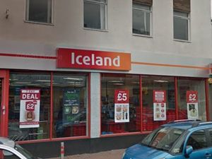 Supporting image for story: Knife held to worker's throat in terrifying £1,500 raid on Cradley Heath Iceland store