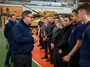 Supporting image for story: MP presses minister for tank contract 