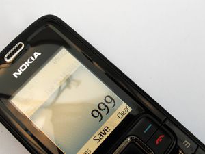 Supporting image for story: Police find 12 people in back of lorry after ‘terrified’ 999 call