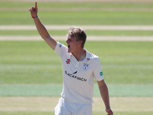 Supporting image for story: Bowlers hit their straps as Pears edge day one