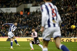 Supporting image for story: Who needs Tom Fellows - How far is Mikey Johnston off breaking former academy star's West Brom's assist numbers