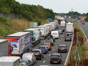 Supporting image for story: Major congestion expected today with AA issuing first 'amber traffic warning'