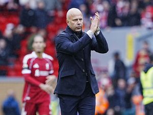 Supporting image for story: Arne Slot: Liverpool ran out of energy in Everton win but mentality was strong