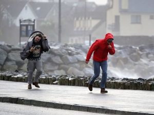 Supporting image for story: ‘Weather bomb’ to sweep strong winds and heavy rain across UK this weekend