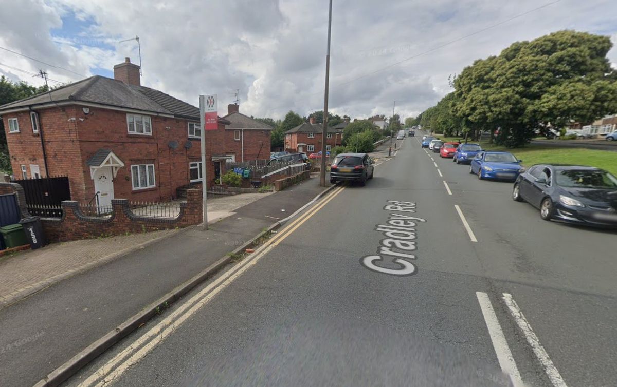 Car crashes into front garden of Netherton home - emergency services called to scene