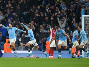 Supporting image for story: Man City score stoppage-time equaliser to deny 10-man Arsenal in Etihad thriller