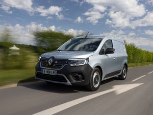 Supporting image for story: Renault announces pricing for new Kangoo van