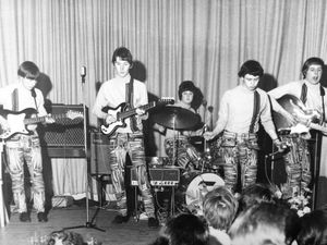 Supporting image for story: Let's rock up to talk of old times says Gerry