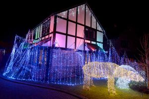 Lee and Sue Markham's Christmas display