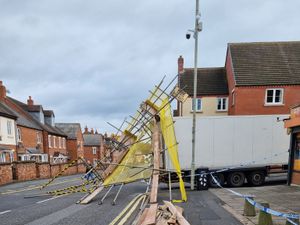Supporting image for story: Motorists urged to avoid road in Newport after lorry topples scaffolding
