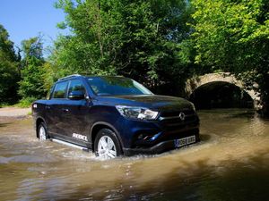 Supporting image for story: The best towing cars for pulling a sleigh at Christmas