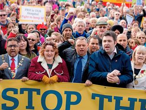 Supporting image for story: Jeremy Corbyn offers solidarity to Telford A&E marchers 
