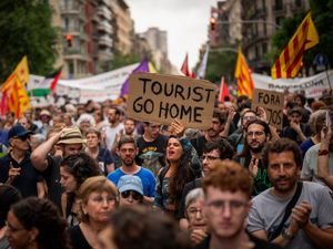 Supporting image for story: Spanish government says housing market not ‘free for all’ after Airbnb crackdown