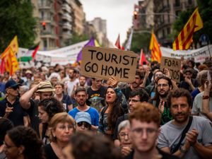 Supporting image for story: Spanish government says housing market not ‘free for all’ after Airbnb crackdown