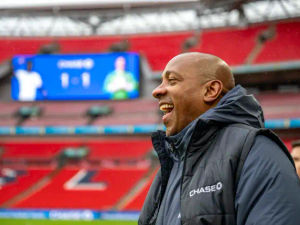 Supporting image for story: Former Aston Villa and England star set to 'pour pints for fans' in Lichfield bar ahead of Tottenham clash