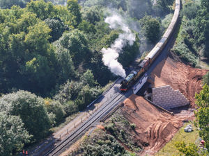 Supporting image for story: Drone video captures Flying Scotsman steaming through the countryside between Kidderminster and Bridgnorth
