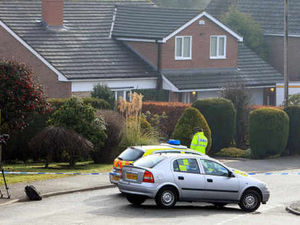 Supporting image for story: Three bodies found in murder inquiry
