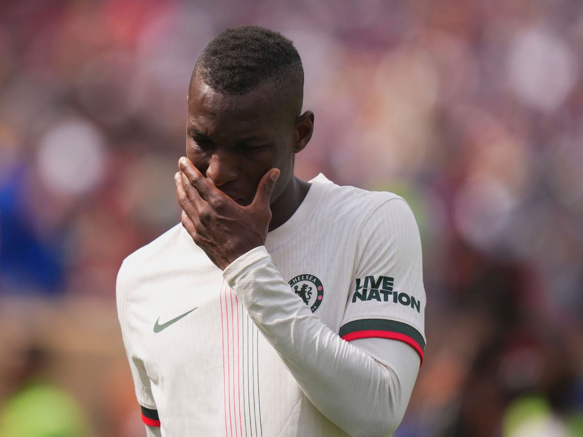 Nicolas Jackson sent off as Chelsea implode against Flamengo