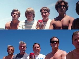 Supporting image for story: These pals have been taking exactly the same photo every 5 years since 1982