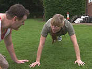 Supporting image for story: No pain, no gain at military boot camp!