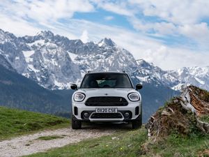 Supporting image for story: Next-generation Mini Countryman to be built in Germany