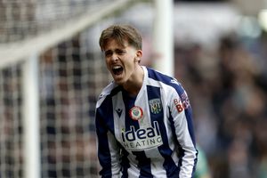 EDITORIAL USE ONLY. No use with unauthorized audio, video, data, fixture lists, club/league logos or 'live' services. Online in-match use limited to 120 images, no video emulation. No use in betting, games or single club/league/player publications