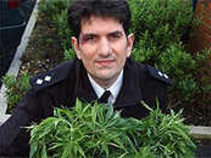Supporting image for story: Police hit drugs den