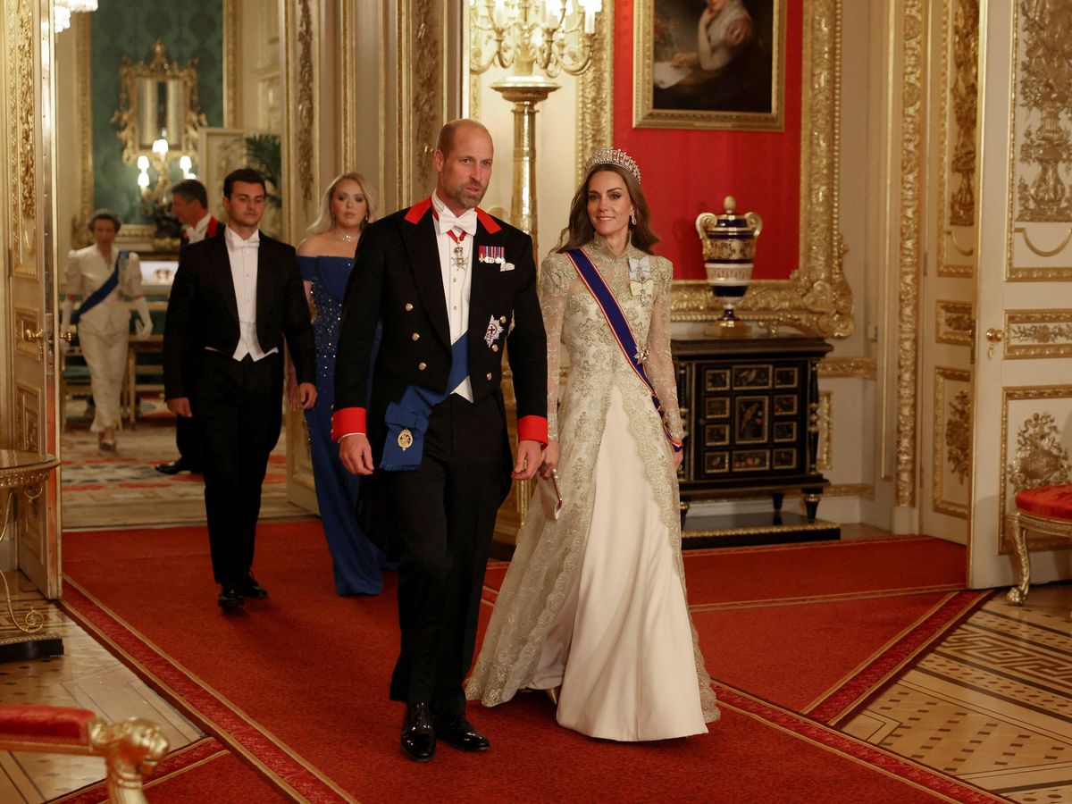 Kate glitters in gold at Donald Trump&rsquo;s lavish state banquet