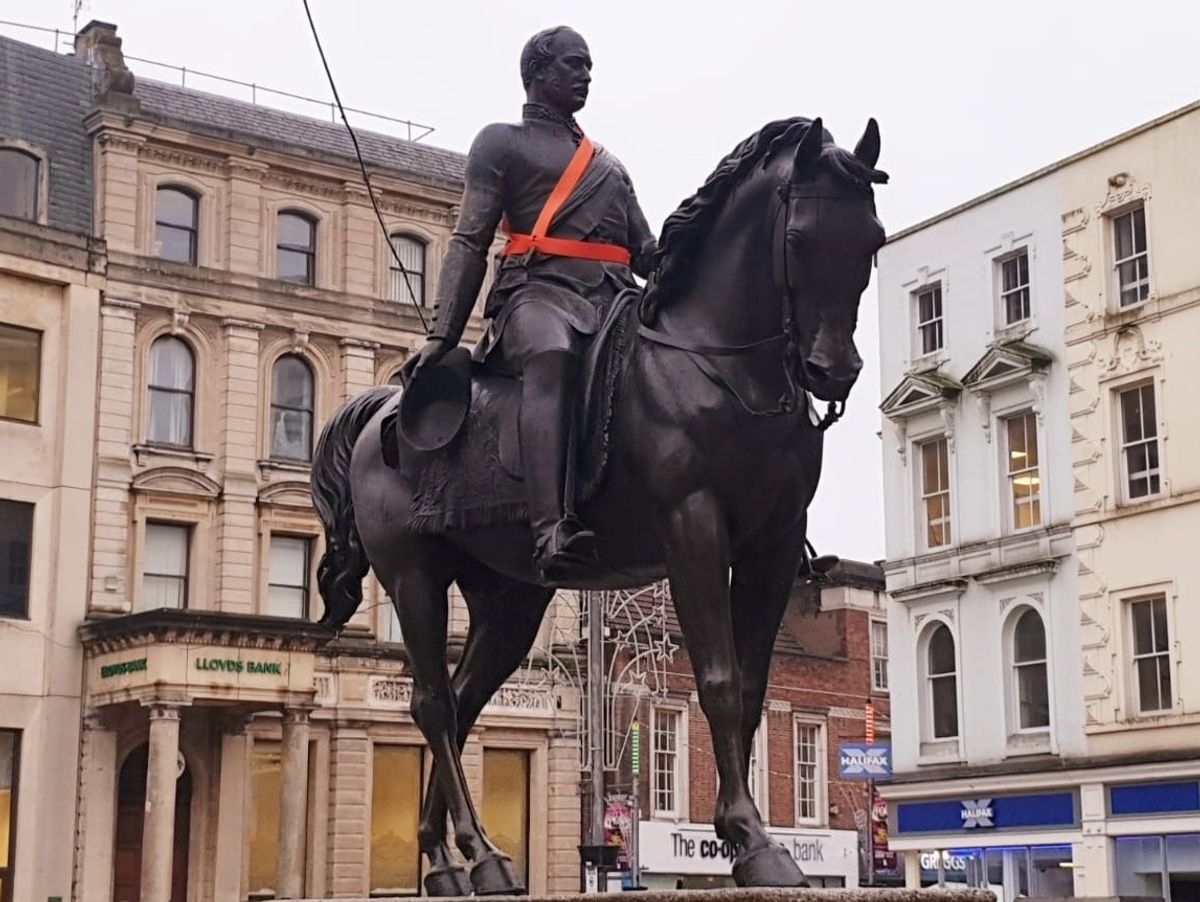 Wolverhampton residents urged to wear orange to help end domestic abuse on campaign day this week