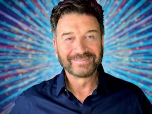 Supporting image for story: Strictly contestant Nick Knowles pleads for ‘kindness’ after arm injury