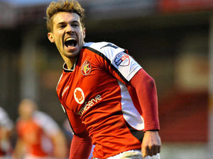 Supporting image for story: Hamstring scan leaves Walsall's Tom Bradshaw a doubt ahead of clash with Peterborough