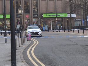 Supporting image for story: Major police incident in Walsall town centre - streets cordoned off
