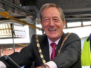 Supporting image for story: Wolverhampton deputy mayor deselected for ex-Tory he beat to win seat