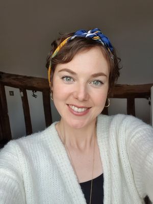 Abi Smith in 2021. A woman who lost her vision during a flight, and found herself unable to hold things, was diagnosed with a brain tumour.