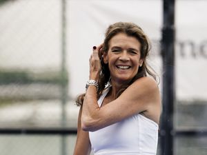 Supporting image for story: Annabel Croft ‘traumatised’ after mugging by phone thief