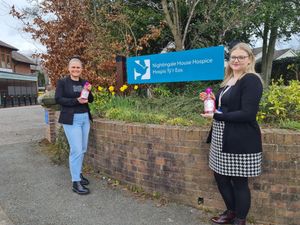 Supporting image for story: Limited edition gin created to raise money for hospice