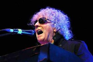 Supporting image for story: Ian Hunter at Birmingham Town Hall