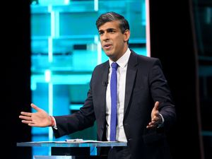 Supporting image for story: Tories warned not to claim Civil Service behind their Labour tax attack