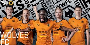 Here are some of the old Wolves squad modelling the 2017/18 strip