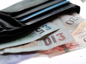 Supporting image for story: Poll: Should employers be made to pay for workers to have financial advice?