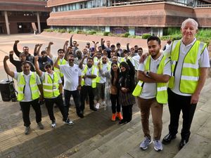 Supporting image for story: Taxi drivers hold protest in Wolverhampton over pay, safety and licensing regulations